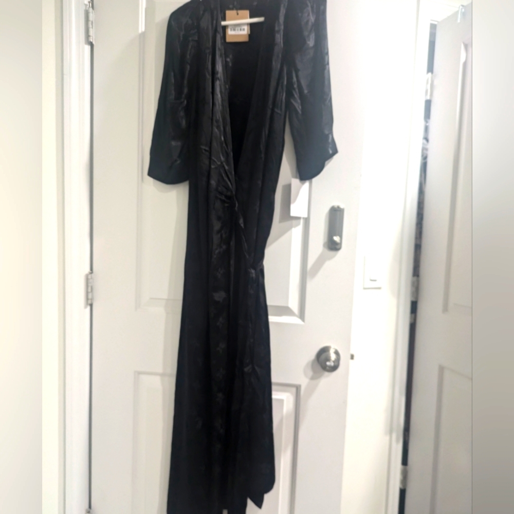 Silk feel wrap dress size XXL